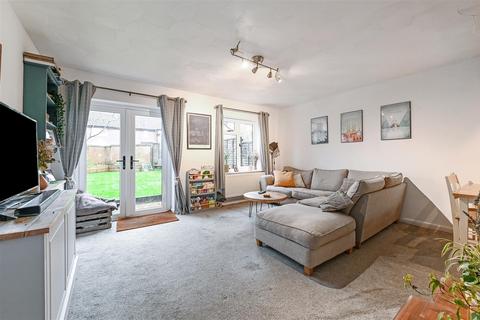 3 bedroom semi-detached house for sale, Elmcroft Place, Westergate