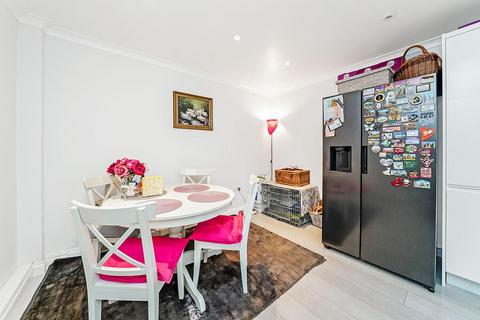 144 Waltham Way, London, E4 8AR
