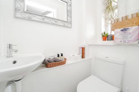 144 Waltham Way, London, E4 8AR