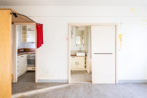 1 bedroom flat for sale, Isokon Flats