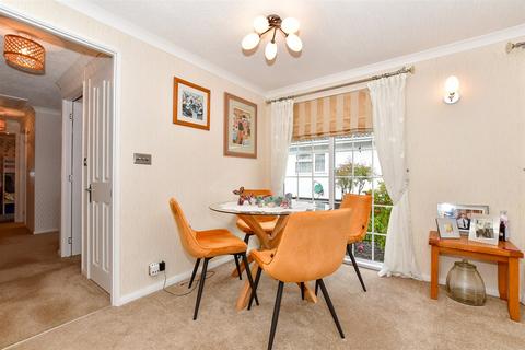 2 bedroom park home for sale, London Road, West Kingsdown, Kent