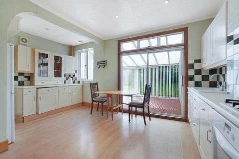 29 Mayday Gardens, London, SE3 8NJ