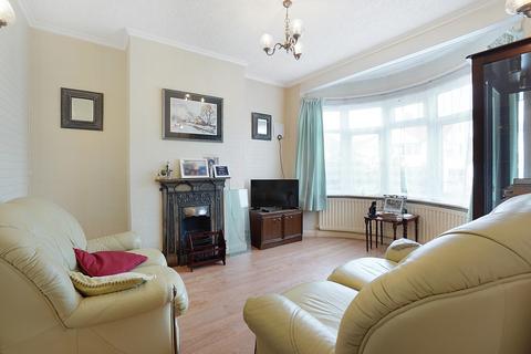 29 Mayday Gardens, London, SE3 8NJ