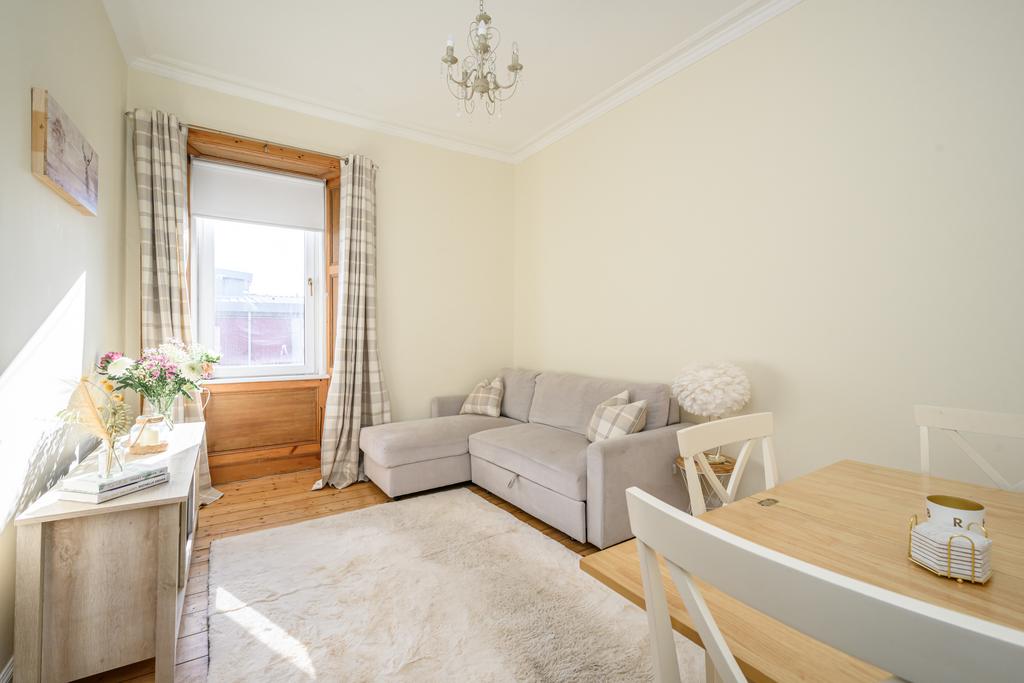 Bryson Road, Edinburgh EH11 1 bed flat for sale £170,000