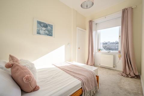 32/14 Bryson Road, Edinburgh, EH11 1DX