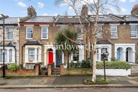 51 Station Crescent, London, N15 5BG