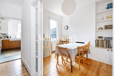 51 Station Crescent, London, N15 5BG