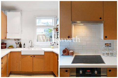 51 Station Crescent, London, N15 5BG