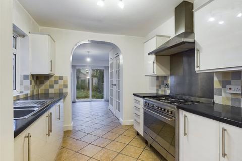 2 bedroom semi-detached house for sale, Foxhall Road, Ipswich, Suffolk, IP3
