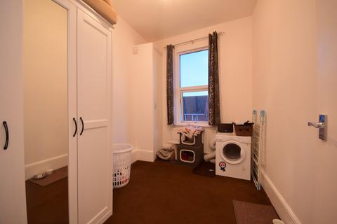 2 bedroom apartment to rent - Coolinge Road Folkestone CT20