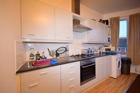 2 bedroom apartment to rent - Coolinge Road Folkestone CT20