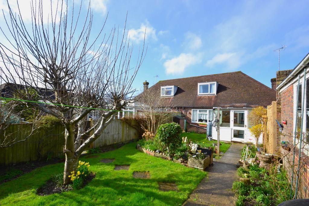 Vale Road, Haywards Heath RH16 3 bed semidetached house for sale £400,000