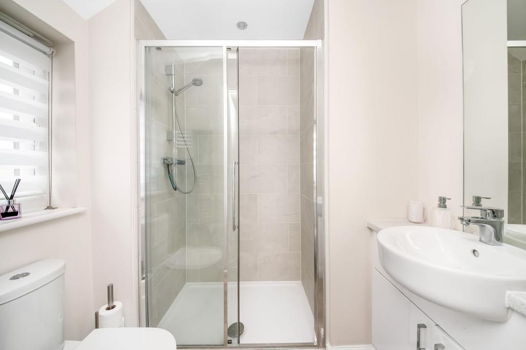 Bedroom one en suite shower room