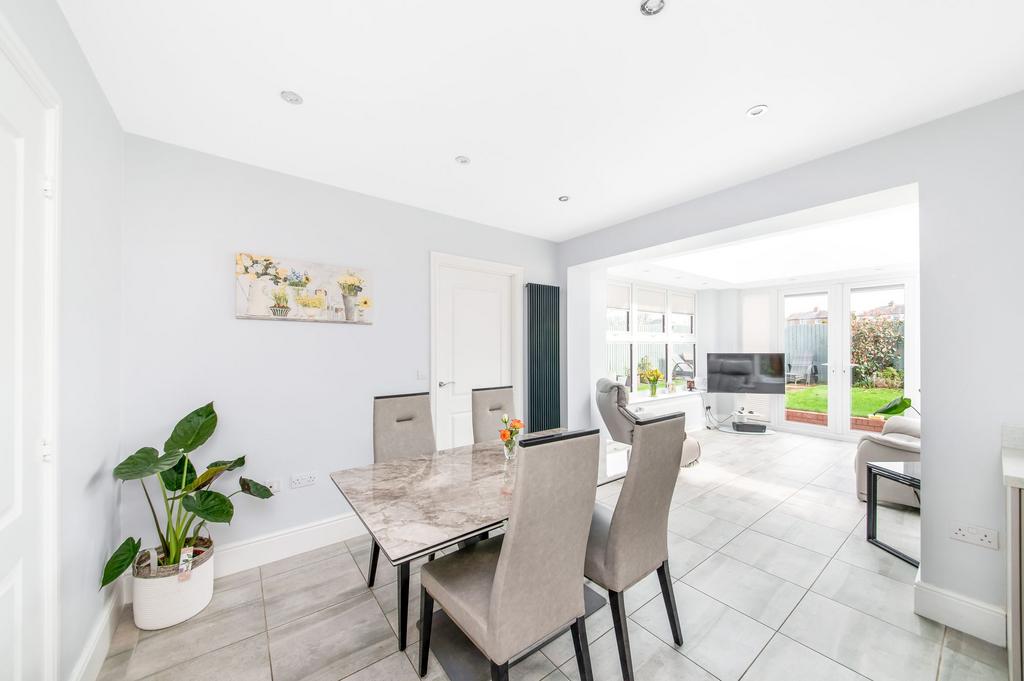 Open plan dining kitchen