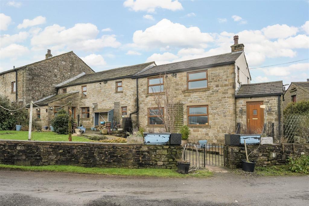 Hargreaves Fold Lane, Rossendale, BB4 9RU 4 bed equestrian property for