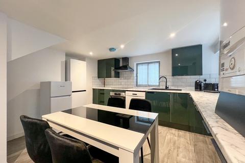 1 bedroom in a house share to rent, The Common, Patchway, Bristol, Gloucestershire, BS34