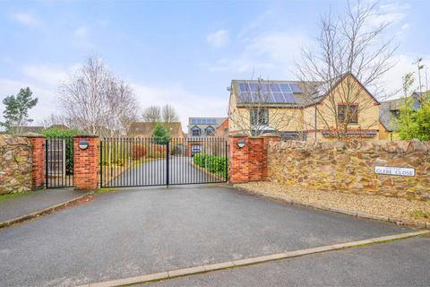 4 bedroom detached house for sale, Leicester LE9