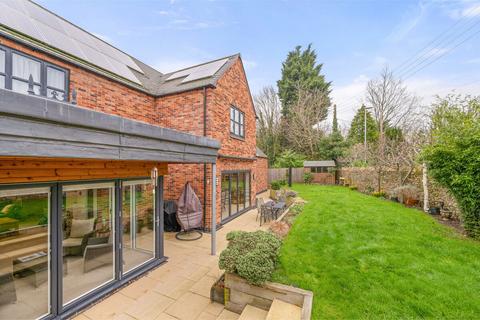 4 bedroom detached house for sale, Leicester LE9