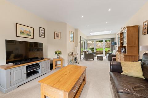 4 bedroom detached house for sale, Leicester LE9