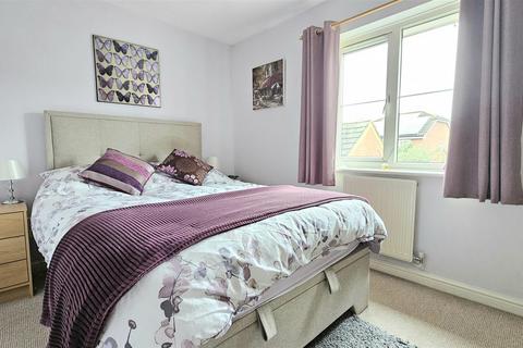8 Shaef Close, Hilton, Derby, DE65 5JL