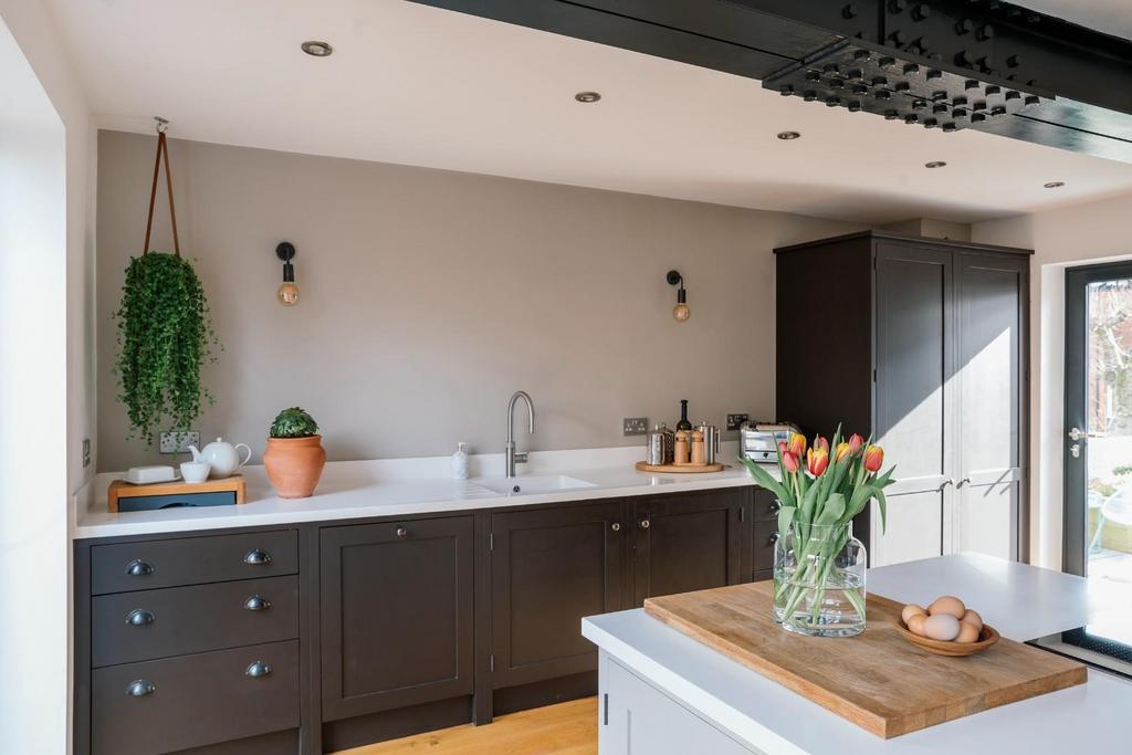 Living/Dining Kitchen