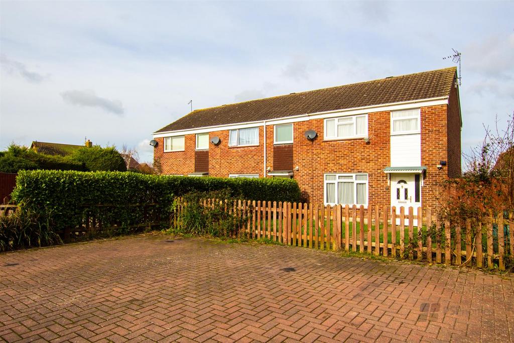 Field Close, Burgess Hill 3 bed house for sale £335,000