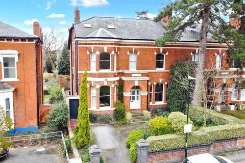 40 Park Hill, Birmingham, B13 8DT