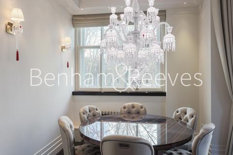 3 bedroom apartment to rent, Empire House, Thurloe Place SW7