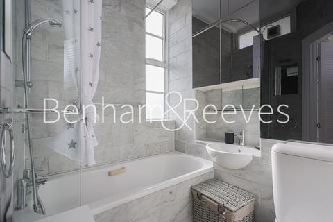 1 bedroom apartment to rent, Sloane Avenue Mansions, Chelsea SW3