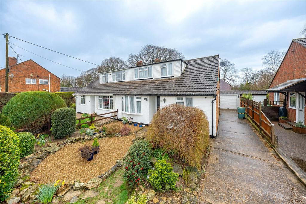 Charlesford Avenue, Maidstone, Kingswood, ME17 4 bed semi-detached ...