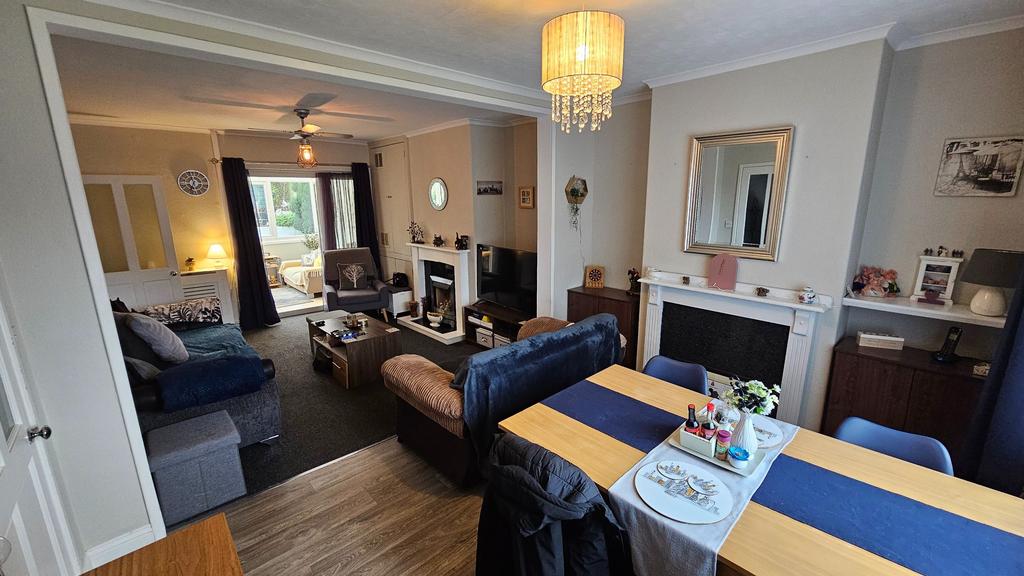 Seamer Road, Scarborough 3 bed terraced house for sale £169,500