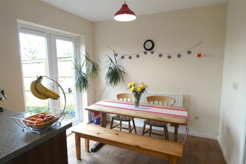 44 Castleton Grove, Haverfordwest, SA62 4AF