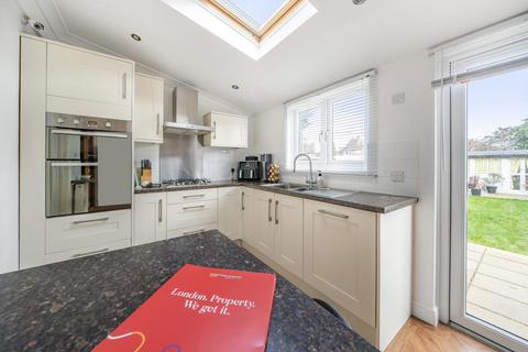 113 Upper Elmers End Road, Beckenham, BR3 3QX