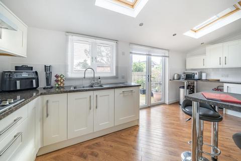 113 Upper Elmers End Road, Beckenham, BR3 3QX