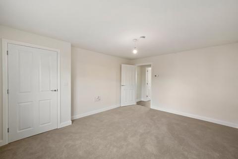3 bedroom semi-detached house to rent - Goldfinch Way, Dewsbury, West Yorkshire, WF12