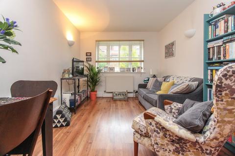 1 bedroom apartment to rent - Watford WD24