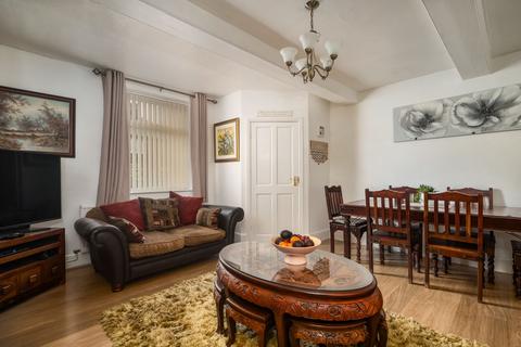 100 Wakefield Road, Drighlington, Bradford, BD11 1DR
