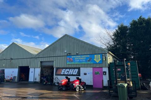 Industrial unit to rent, Holmer Green, High Wycombe HP15