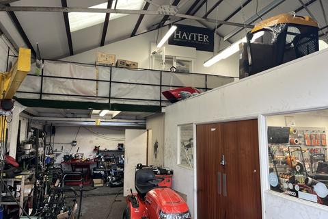 Industrial unit to rent, Holmer Green, High Wycombe HP15