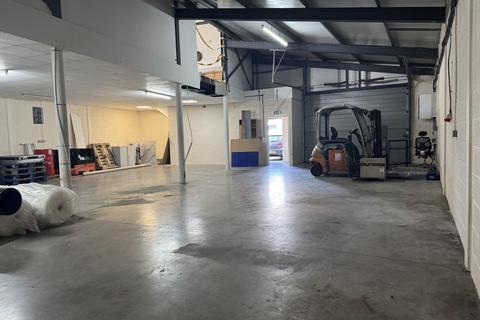 Industrial unit for sale, 1 The Glenmore Centre, Cable Street, Southampton, SO14 5AE