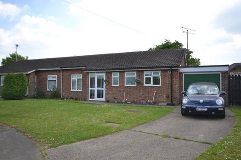 2 bedroom semi-detached bungalow to rent, Gold Close, Elsenham CM22