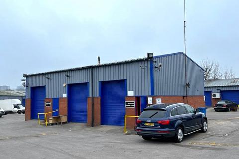 Industrial unit to rent, Wellington Trading Estate, Wellington Street, Birmingham, B18 4NR