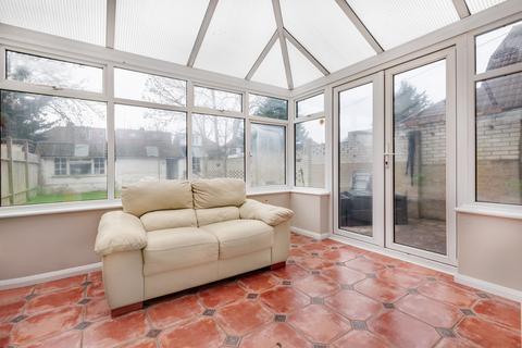 27 Hamilton Avenue, Sutton, SM3 9RJ