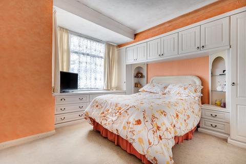 27 Hamilton Avenue, Sutton, SM3 9RJ
