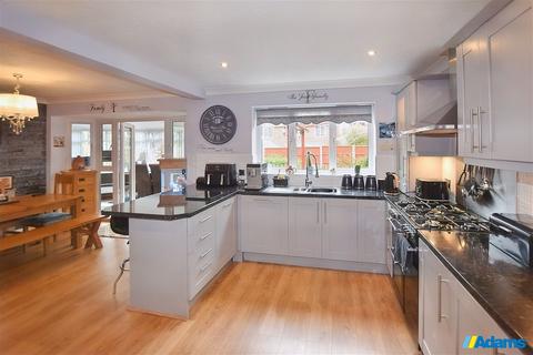 4 bedroom detached house for sale, Kennington Park, Widnes