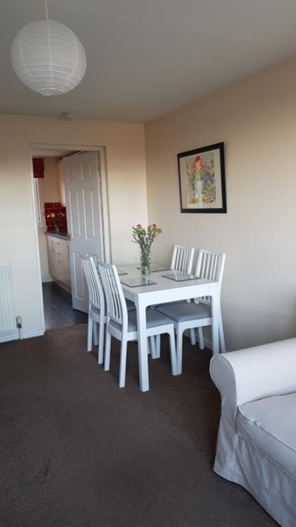 5 Flat 4 Oxgangs Farm Drive Dining Area lge