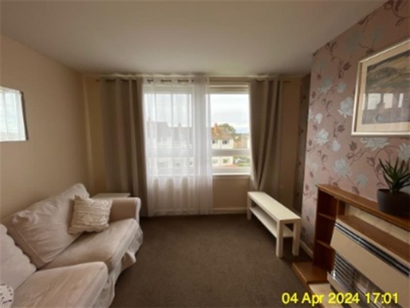 53761038 Lounge 25