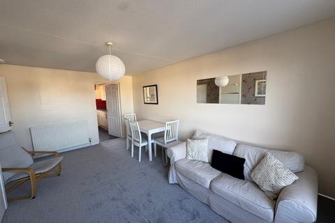 2 bedroom flat to rent, Oxgangs Farm Drive, Edinburgh EH13