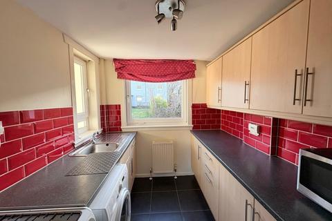 2 bedroom flat to rent, Oxgangs Farm Drive, Edinburgh EH13