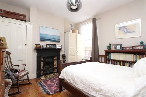 15 Albert Road, Wood Green, London, N22 7AA